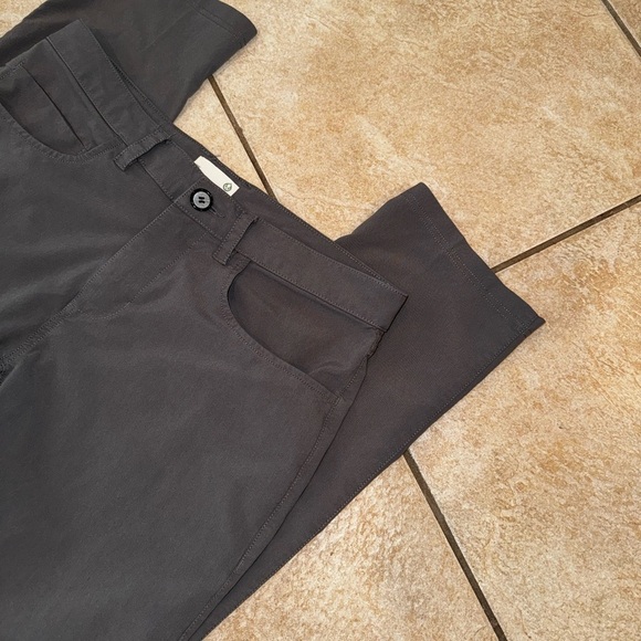 Tasc Men’s Gray Stretch Casual Performance / Work Pants Size 33x30 Tailored Used - Picture 2 of 5